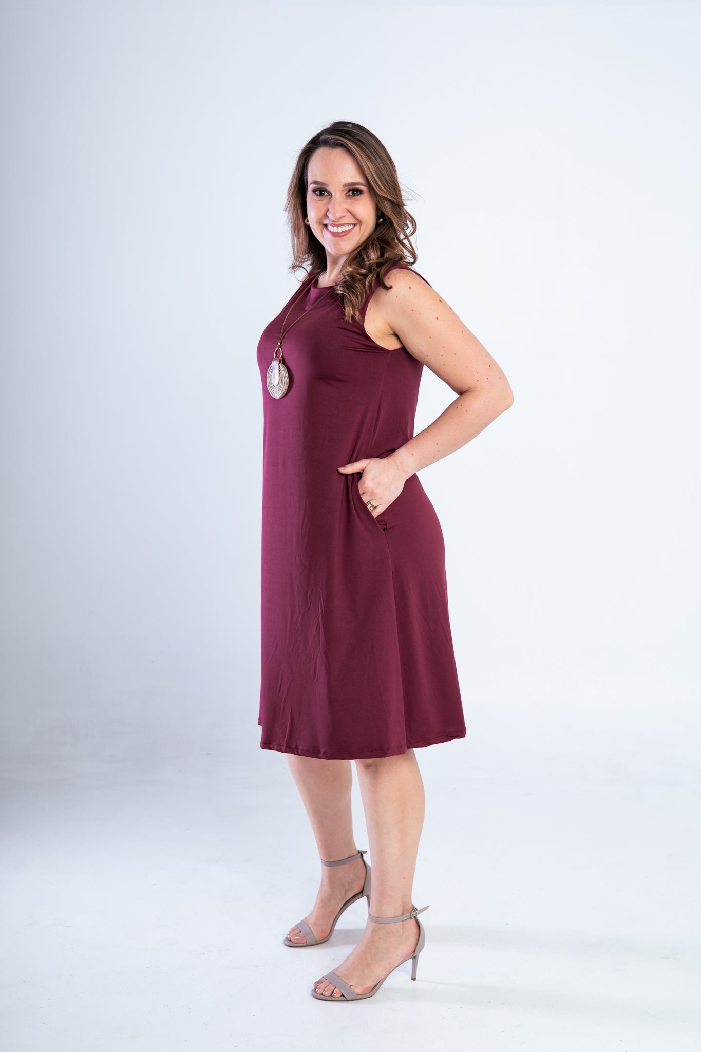 Vestido Malha Fria Regata Midi Sofia